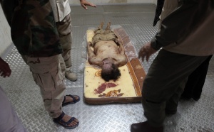 Бунтовниците в Либия отказват аутопсия на Кадафи