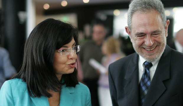 Дилемата според Кунева: „Трети мандат“ за Първанов или „абсолютна власт“ на Борисов