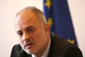 Тотю готов на жертва за социалния мир