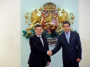 Македония таи надежди за новия български президент