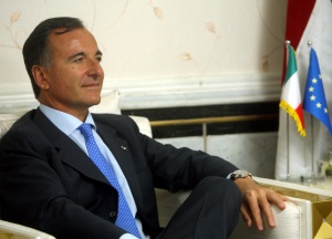 Италия първа лети към Либия