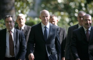 Гърция ще сформира служебен кабинет без Папандреу