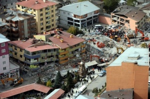 Ново земетресение уби петима в Източна Турция