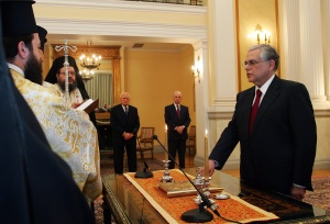 Пападимос се закле