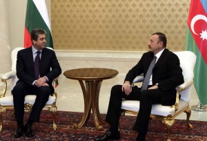 Първанов в Азербайджан: Да покажем на Европа!