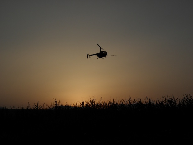 Военните купуват хеликоптери със заплати