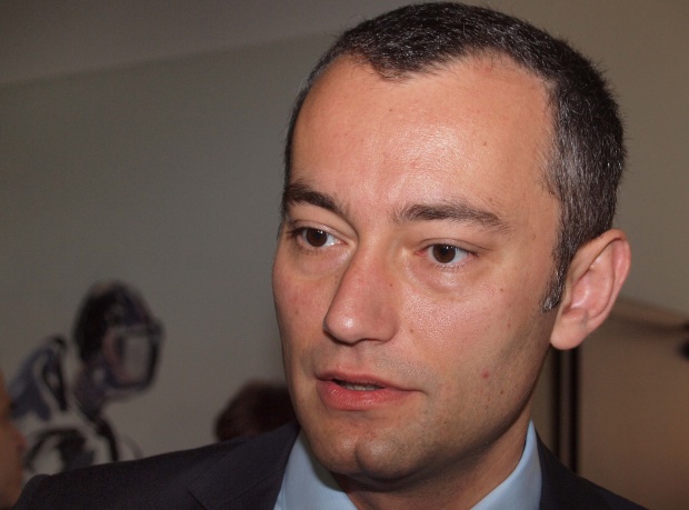 Младенов не иска повече ДС посланици