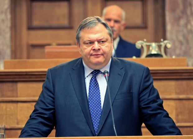 Изненадващ разнобой в гръцкия кабинет за еврото