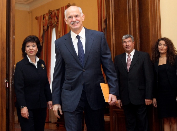 Пазарлъците в Гърция продължават