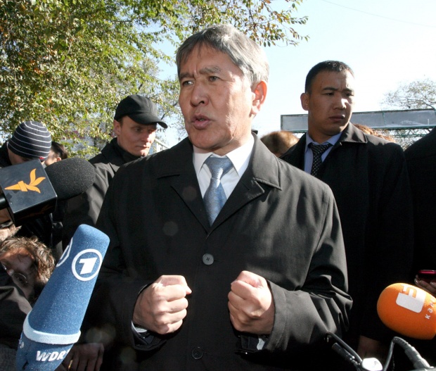 Атамбаев спечели президентските избори в Киргизстан
