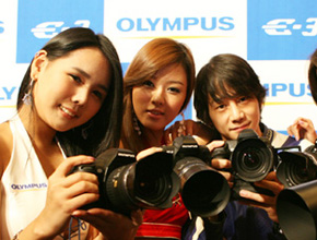 Olympus може да продаде поделението си за фотоапарати