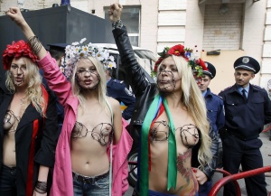 Украинки – голи срещу проституцията на Евро 2012