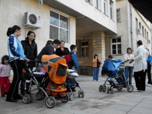 Майки излязоха на протест във Варна