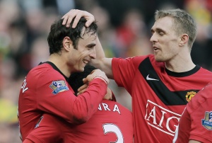 „Валенсия“ решава за Бербатов до края на месеца