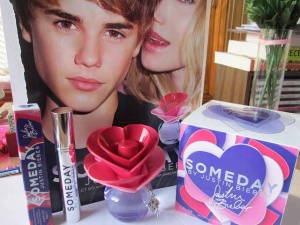 Парфюмът на Джъстин Бийбър най-продаван за 2011 г.