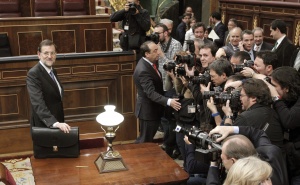 Испанският парламент избра Рахой за премиер