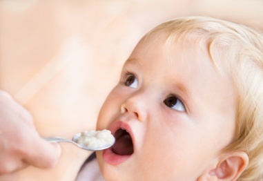Кога бебетата развиват вкус към солта?