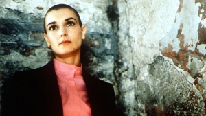 Шинийд О'Конър се развежда след 18 дни брак