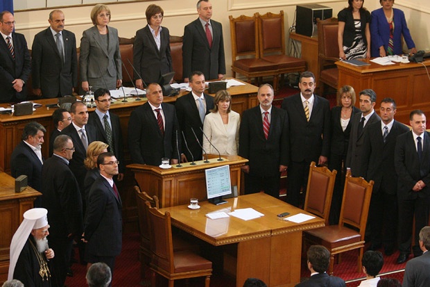 14% от българите искат да изгонят политиците