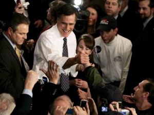 Ромни печели изборите в Айова