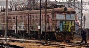 Влак удари кола в Перник