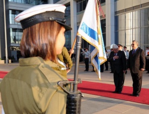 България подписа за военни учения с Израел