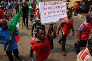 Нигерия възобновява националната стачка