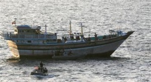 17 загинаха в корабокрушение край Иран