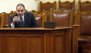 СДС иска оставката на Цветанов