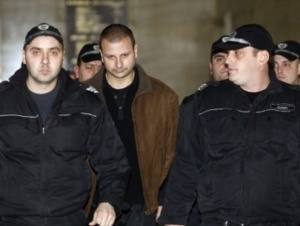 Марио Любенов остава в ареста