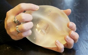 146 българки са махнали силиконовите си импланти