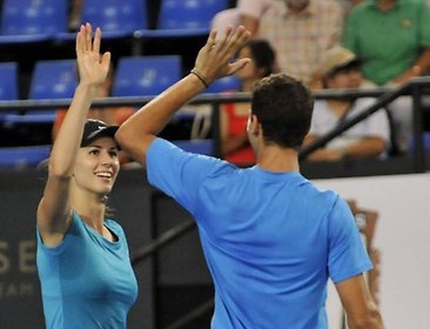 България победи Дания, има шанс за финал