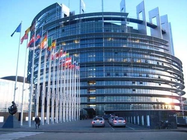 Европарламентът иска санкции срещу Унгария