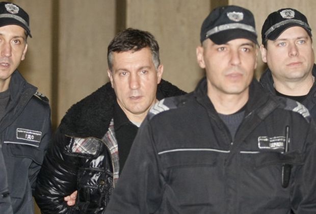 Кленовски под домашен арест