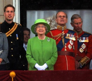 Български психопат тормозил иконом на Елизабет II