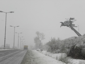 Автобус блъсна пожарна, пострадаха двама
