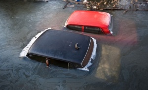 Бедствено положение в Бисер, скъса се язовирната стена