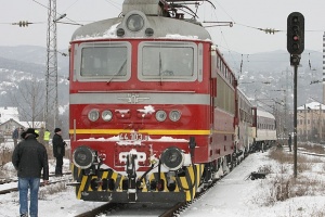 Влак дерайлира между Симеоновград и Хасково