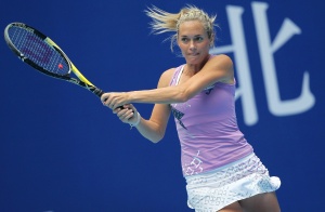 Закопалова „закопа“ Цвети в Париж