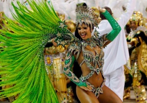 Бразилски полицаи на стачка преди карнавала