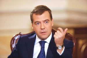 Медведев с над 1 милион последователи в „Туитър“