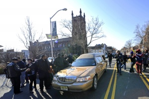 Светът се прощава с Уитни Хюстън в Нюарк