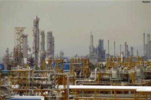 Експерт: Иран печели от петролното ембарго на ЕС