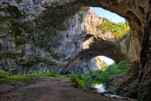Природозащитниците печелят делото за Деветашката пещера