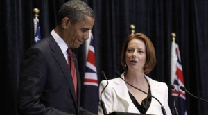 Джулия Гилард остава начело на лейбъристите