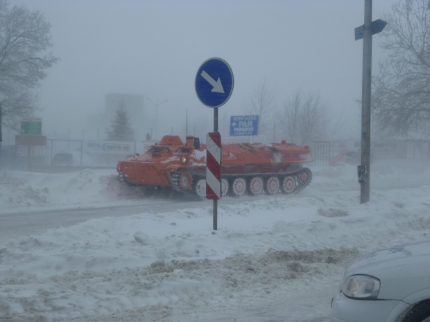 Виелицата откъсна Русе от света