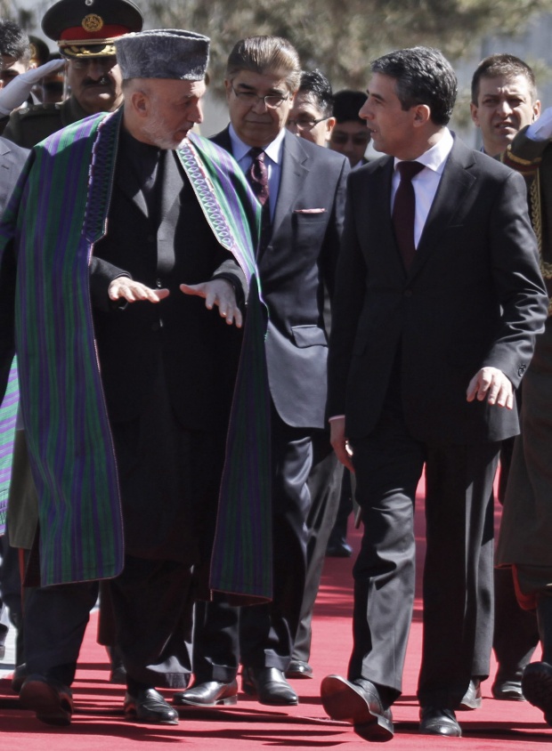 Плевнелиев изненадващо кацна в Афганистан