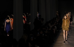 Модели с цигари скандализираха Париж