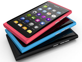Георги Коритаров получи Nokia N9 от последното издание на играта ни с "М-Тел"
