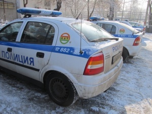 Пребиха полицай в София